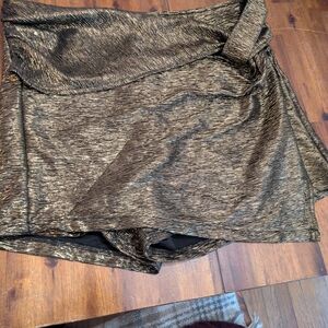 SHEIN Metallic Gold Skort